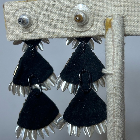 Stella&Dot Statement Earring - like new/display only - Picture 3 of 6